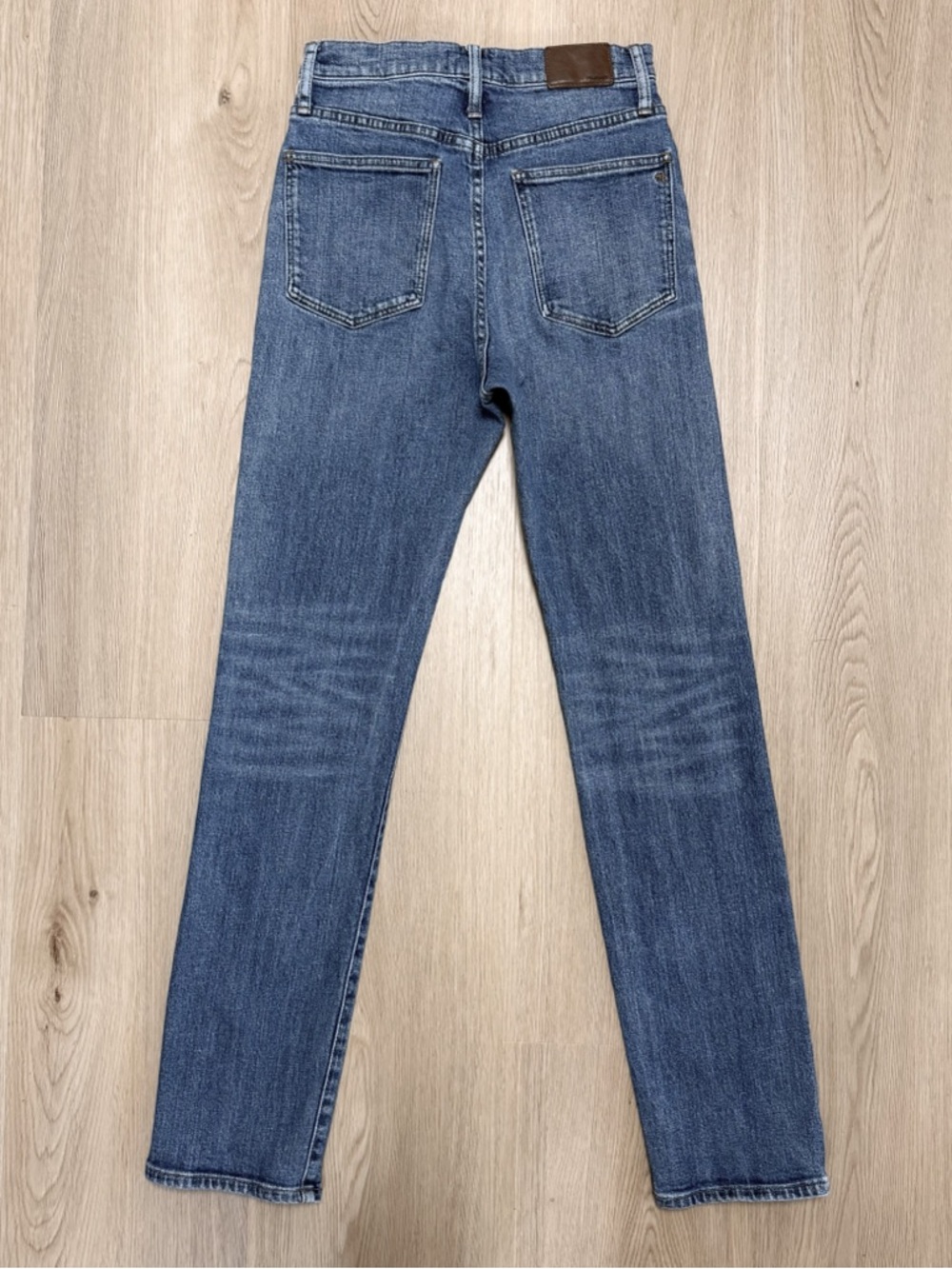 Madewell Medium Wash High Rise Full Length Classic Straight Leg Jeans 27 - Picture 4 of 9